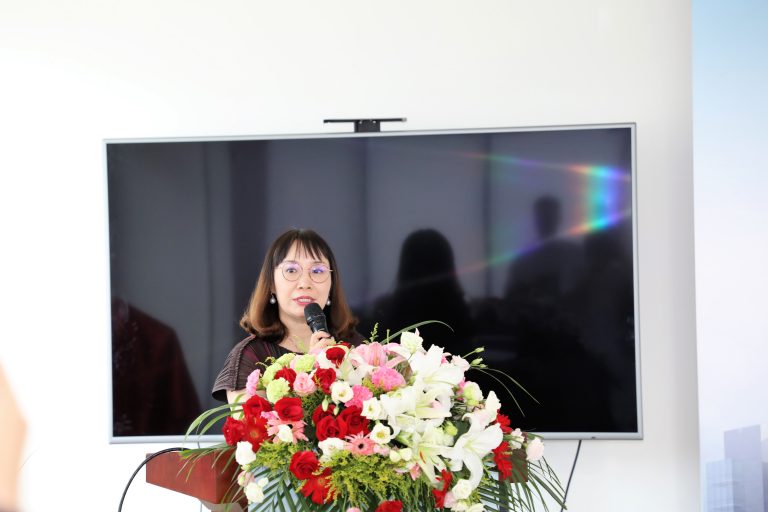 足球竞彩
总裁宋青女士-768x512.jpeg